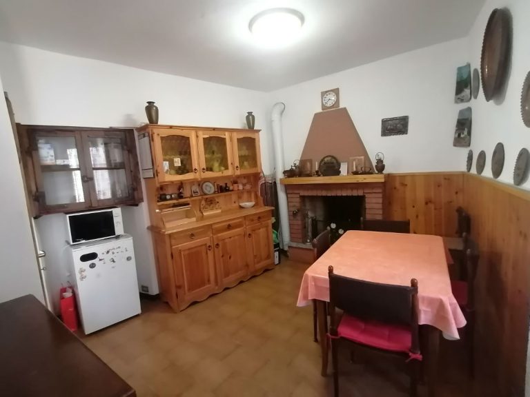 House in quiet hamlet – Carlazzo