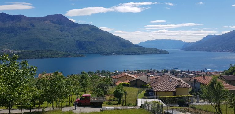 Apartments in brand new residence with pool with super lake view – Vercana