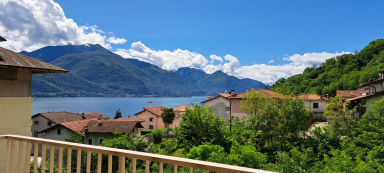 Apartment in sunny residence with pool and spa – Musso