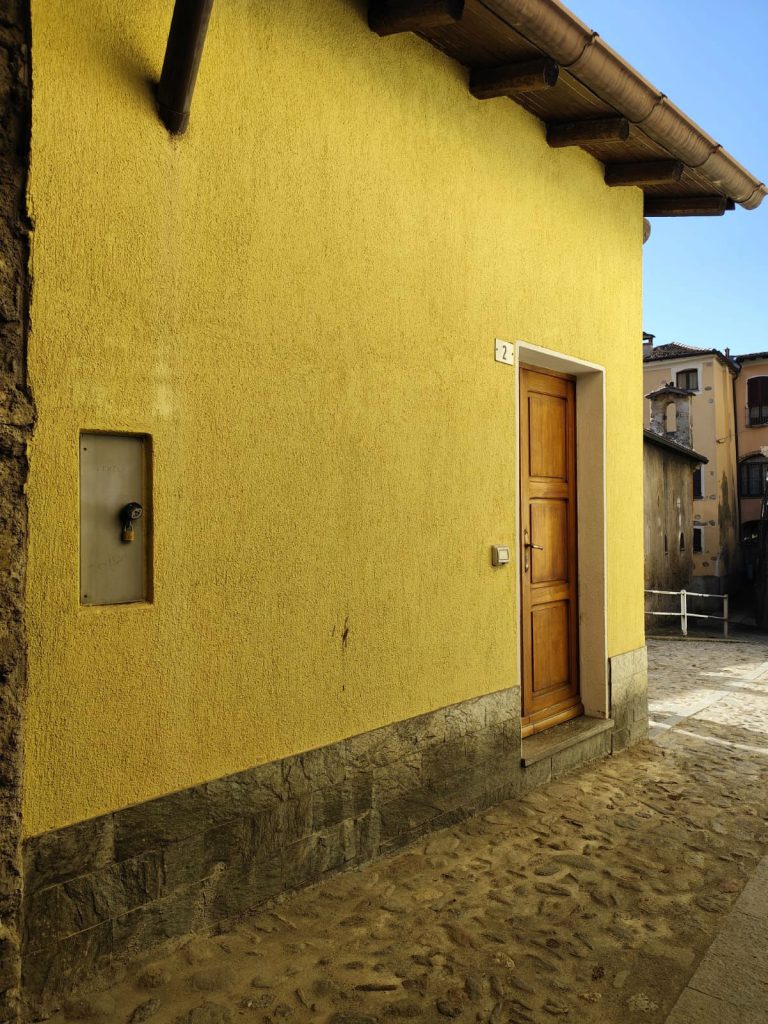 Schönes Haus in Dorf – Valsolda – Foto 2