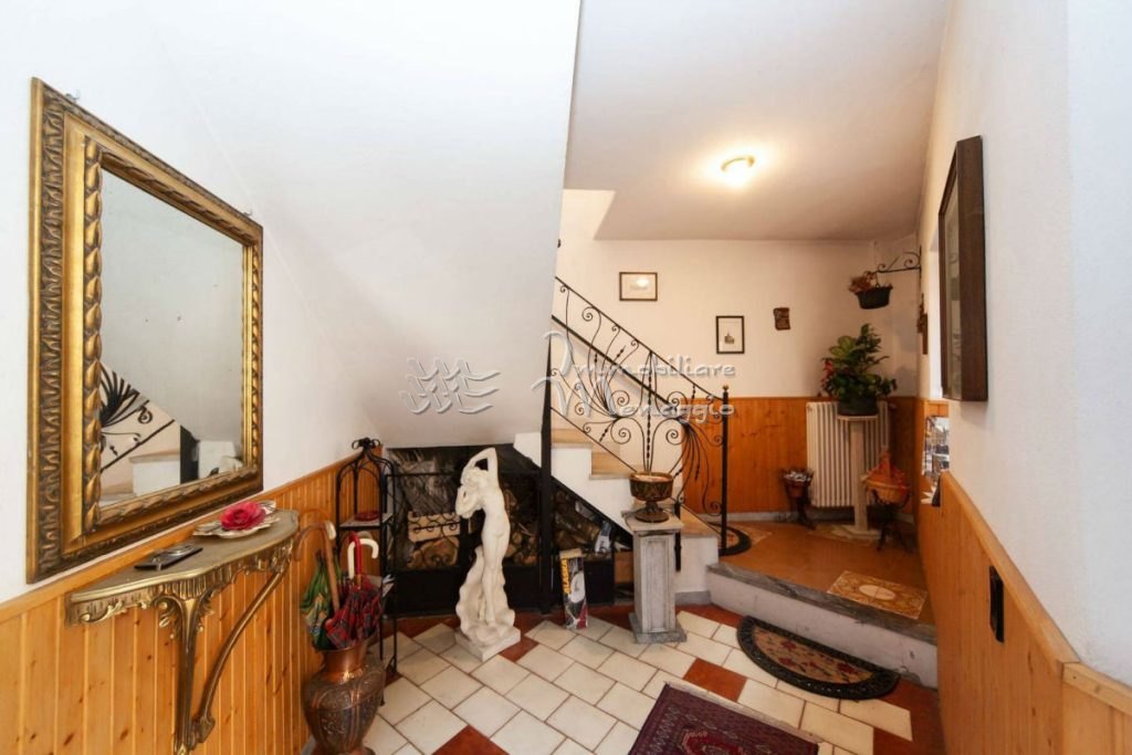 Grosse Wohnung – Carlazzo – Foto 2