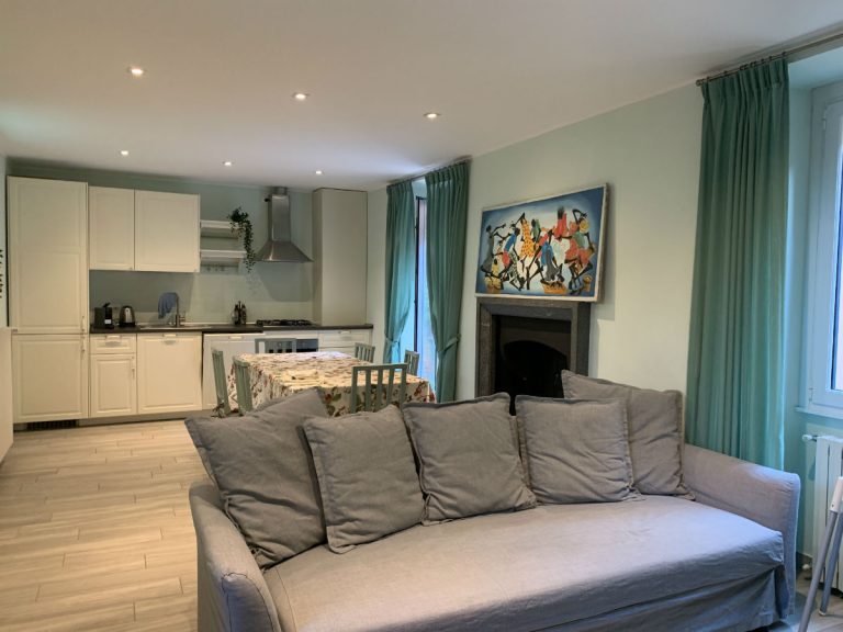 Central position, large one bedroom flat with yard – Menaggio