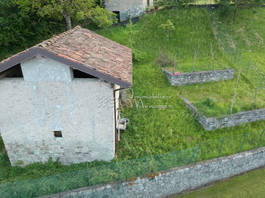 Nahe Golfclub, freistehendes rustikales Haus mit Garten und Seeblick – Menaggio, Loc. Croce – Foto 2
