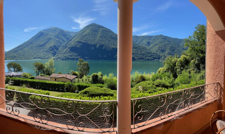 Big lakefront apartment with terraces and garden – Porlezza
