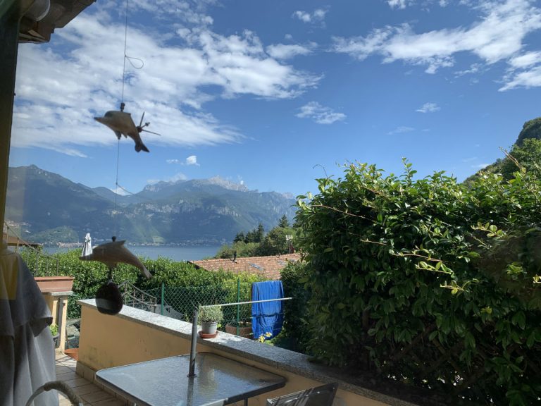Small villa with garden and lake view – Menaggio