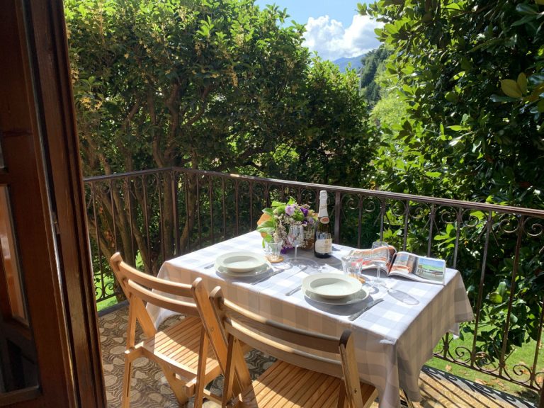 Apartment in the center of Menaggio with lift and parking space – Menaggio