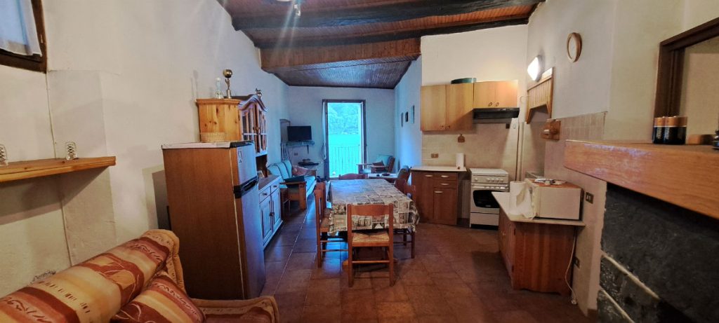 Characteristic lakefront apartment – Porlezza – Photo 2