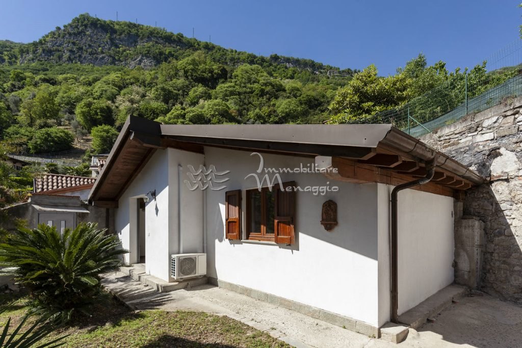 Kleines freistehendes Haus mit Garten, nur wenige Schritte vom See entfernt – Tremezzina – Foto 3