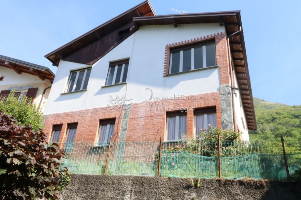 Sonnig gelegenes Haus mit Garten – Carlazzo