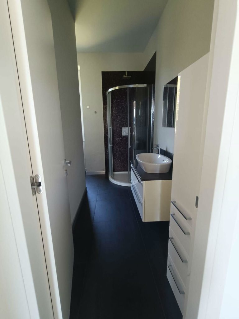 Schöne 2-Zimmerwohnung mit Seeblick – Griante – Foto 2